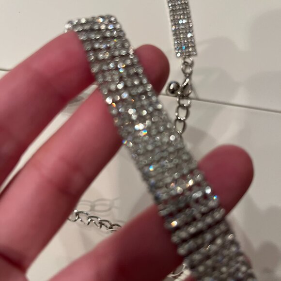 Rhinestone Chain Belt – Adjustable Silver Statement Accessory ✨ - Picture 6 of 14